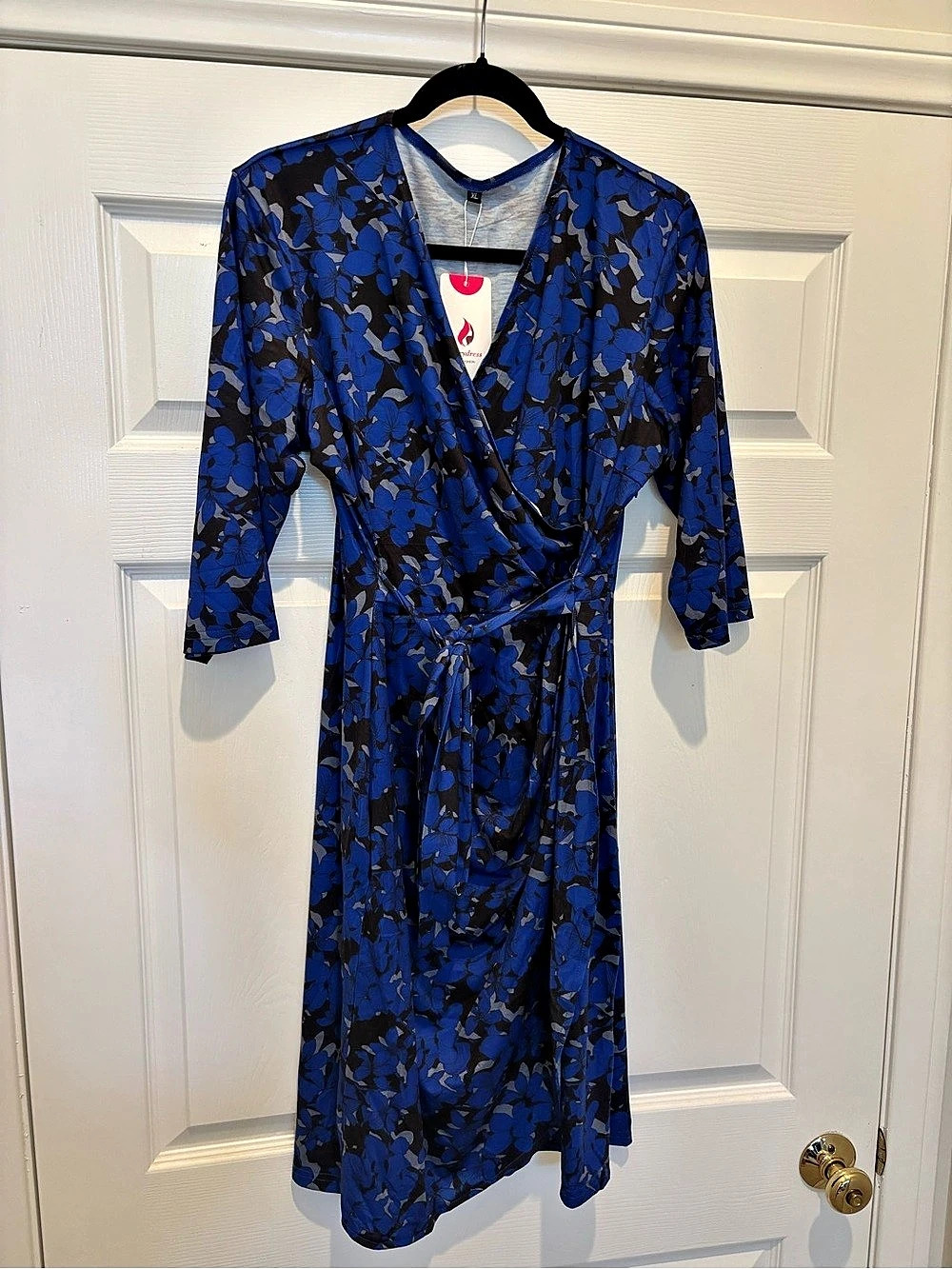 NWT Berydress Royal Blue Black Floral 3/4 Sleeve V-Neck Wrap Dress Size XL⁠